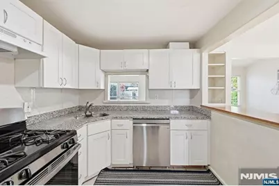 23-29 Dorchester, Fair Lawn, NJ 07410 - Photo 11