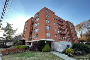 1541 Lemoine Ave 4C, Fort Lee, NJ 07024 - Photo 1