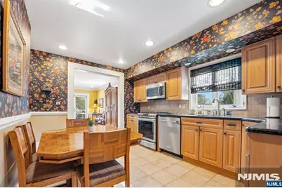 76 Summit, Hackensack, NJ 07601 - Photo 9