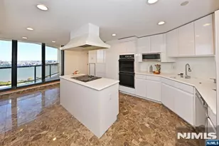 900 Palisade Ave 2306, Fort Lee, NJ 07024 - Photo 27