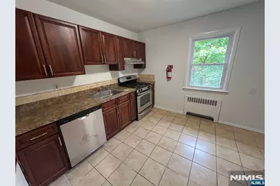 16-06 Plaza Road, Fair Lawn, NJ 07410 - Photo 5