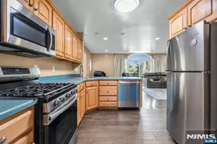 125 Romaine Ave, Maywood, NJ 07607 - Photo 7