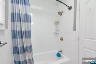 125 Romaine Ave, Maywood, NJ 07607 - Photo 21