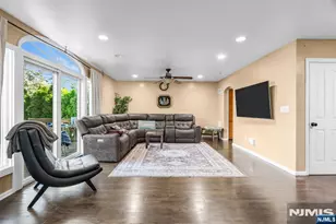 125 Romaine Ave, Maywood, NJ 07607 - Photo 9