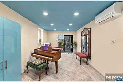1118 Wilson Avenue, Teaneck Township, NJ 07666 - Photo 25