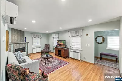 1118 Wilson Avenue, Teaneck Township, NJ 07666 - Photo 7