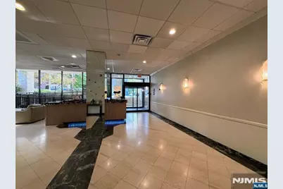 1600 Center Avenue 3D #3D, Fort Lee, NJ 07024 - Photo 17