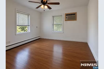 160 Spring Valley Road, Park Ridge, NJ 07656 - Photo 5