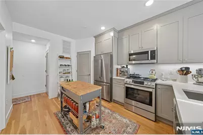 382 7th Street 2 #2, Jersey City, NJ 07302 - Photo 5
