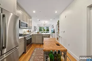 382 7th Street 2, Jersey City, NJ 07302 - Photo 3