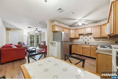 714 Cannella Way 714 #714, Riverdale, NJ 07457 - Photo 3