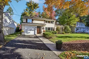 29 Donald Pl, Waldwick, NJ 07463 - Photo 1