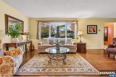 29 Donald Place, Waldwick, NJ 07463 - Photo 13