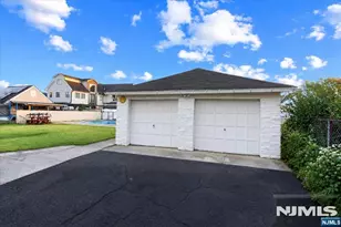 245 Kingsland Ave, Lyndhurst Township, NJ 07071 - Photo 27