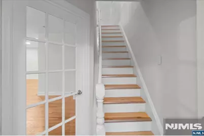 245 Kingsland Avenue, Lyndhurst Township, NJ 07071 - Photo 15