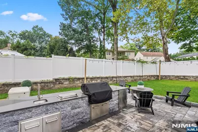 151 Stuart Street, Paramus, NJ 07652 - Photo 41