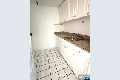 100 Old Palisade Road 1516 #1516, Fort Lee, NJ 07024 - Photo 11