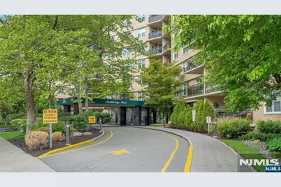 2200 N Central 7B #7B, Fort Lee, NJ 07024 - Photo 3