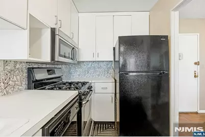 2200 N Central 7B #7B, Fort Lee, NJ 07024 - Photo 17