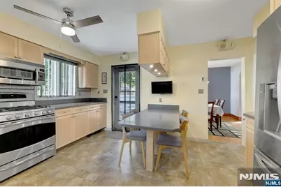 12-09 Ellis Avenue, Fair Lawn, NJ 07410 - Photo 15