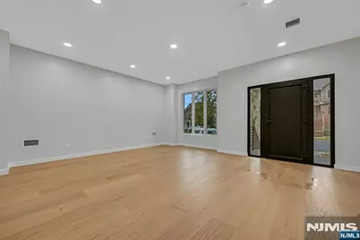 188 Washington Avenue, Rutherford, NJ 07070 - Photo 5