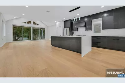 188 Washington Avenue, Rutherford, NJ 07070 - Photo 13