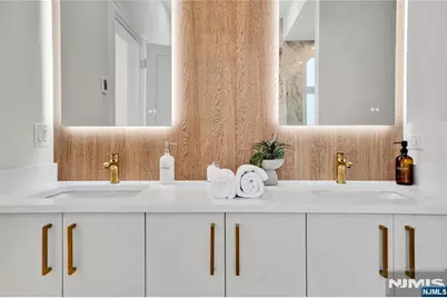 304 Coolidge Avenue, Fort Lee, NJ 07024 - Photo 29