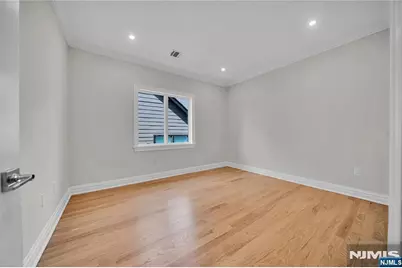 304 Coolidge Avenue, Fort Lee, NJ 07024 - Photo 33