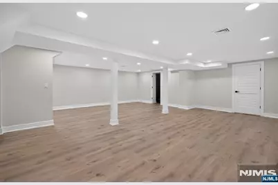 183 Jefferson Avenue, Emerson, NJ 07630 - Photo 31