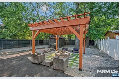 9 Byrne Street, Hackensack, NJ 07601 - Photo 21