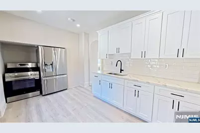 9 Byrne Street, Hackensack, NJ 07601 - Photo 5