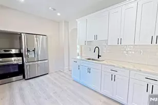 9 Byrne St, Hackensack, NJ 07601 - Photo 5