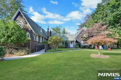 270 Franklin Turnpike, Allendale, NJ 07401 - Photo 1