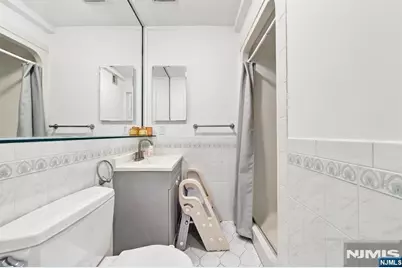 610 Anderson Avenue 3D #3D, Cliffside Park, NJ 07010 - Photo 17