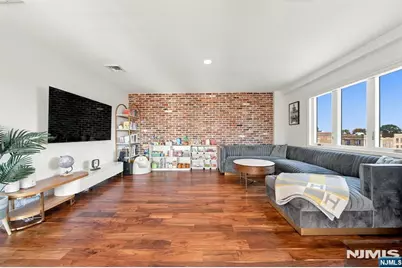 610 Anderson Avenue 3D #3D, Cliffside Park, NJ 07010 - Photo 5