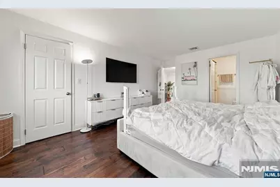 610 Anderson Avenue 3D #3D, Cliffside Park, NJ 07010 - Photo 23