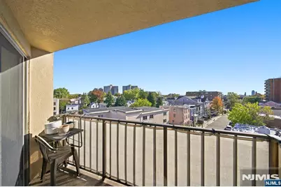 610 Anderson Avenue 3D #3D, Cliffside Park, NJ 07010 - Photo 35