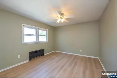106 Broughton Avenue, Bloomfield, NJ 07003 - Photo 17