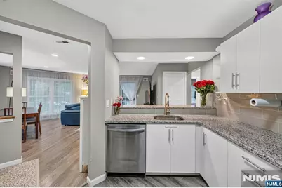 1486 Westgate Drive, Fort Lee, NJ 07024 - Photo 15