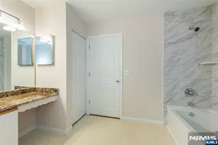 702 Buckland Ct, Denville, NJ 07834 - Photo 17