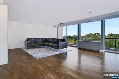 2 Horizon Road 812 #812, Fort Lee, NJ 07024 - Photo 3