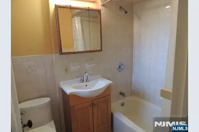 100 Prospect Avenue 2C #2C, Hackensack, NJ 07601 - Photo 9