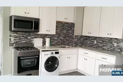 679 Broad Avenue 2 #2, Ridgefield, NJ 07657 - Photo 5