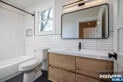 59 Chestnut Street A #A, Montclair, NJ 07042 - Photo 9