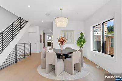 25 Leary Lane, Edgewater, NJ 07020 - Photo 11