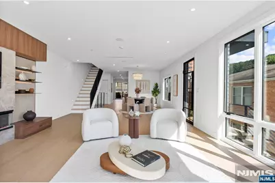 25 Leary Lane, Edgewater, NJ 07020 - Photo 9