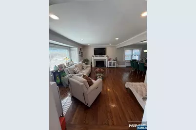 1238 Sussex Road, Teaneck Township, NJ 07666 - Photo 3