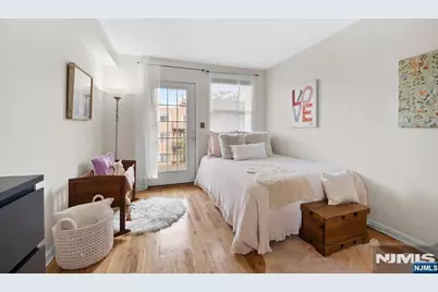 225 Clinton Street 4 #4, Hoboken, NJ 07030 - Photo 15