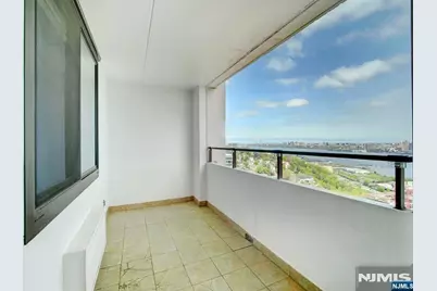 250 Gorge Road 29L #29L, Cliffside Park, NJ 07010 - Photo 13