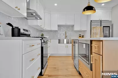 285 Washington Street, Teaneck Township, NJ 07666 - Photo 7